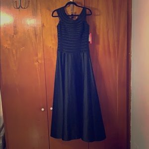 Formal Long Black Dress. *NEW WITH TAGS*